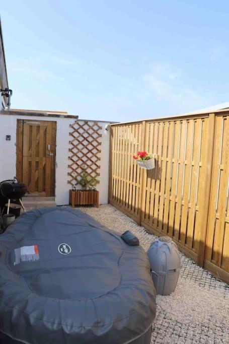 St Agnes Perfect Location, Hot Tub, Sea Views, Gym Apartment ภายนอก รูปภาพ